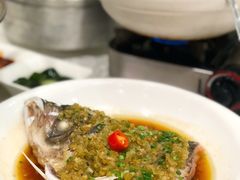 剁椒蒸鱼头-亢龙太子酒轩(东湖店)