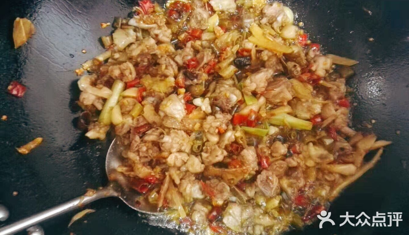 鲜香浓郁麻辣焦糯的泡椒鸭翅