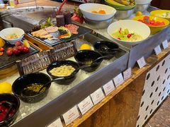 自助取餐区-广州中心皇冠假日酒店-环市食坊·海鲜自助餐厅