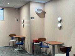 -瑞幸咖啡(光大国际贸易中心店)