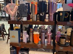 -星巴克臻选(北京太阳宫凯德店)