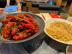 -肥肥虾庄·金牌油焖大虾(东湖欢乐谷店)