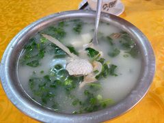 豆腐盐西鱼骨汤-大头生大排档