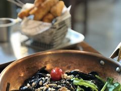 墨鱼汁意面-I HOLIC艾豪丽披萨(KKone店)
