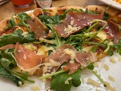 -城市大道红炉披萨烘焙坊