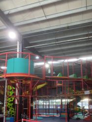 -趣玩空间蹦床乐园(临平旗舰店)