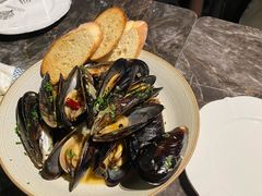 -LESCEDARS Brasserie Bistro香柏树