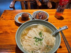 -老外婆本帮面(塔城路店)
