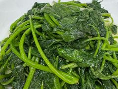 蒜蓉炒番薯叶-南沙辉记烧鸡·荔枝木炭火吊烧(旧镇店)