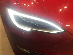-TESLA 特斯拉(上海太古汇体验店)
