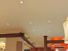 -阿瓦山寨·湘菜现炒·剁椒鱼头王(咸阳总店)