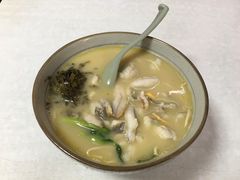 -明呈黄鱼面馆(斜土路店)
