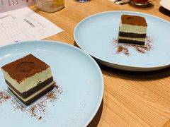 -必胜客(新中纬店)