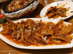 -泉畔人家·老济南经典鲁菜(大明湖店)