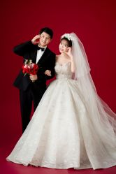 -雪中彩影婚纱摄影·微光艺术中心