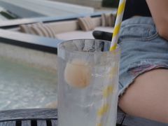 -瑰丽酒店·海吧·天际下午茶·现场DJ·天台酒吧