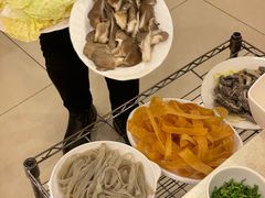-八先生涮肉房(三里河店)
