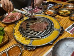 -青瓦炭韩潮烤肉(花园道店)