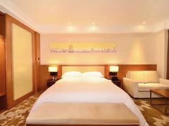 -武汉武昌站街道口华美达安可酒店