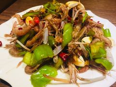 -喝丢一只鞋辣炒海鲜小烧烤(三八广场店)