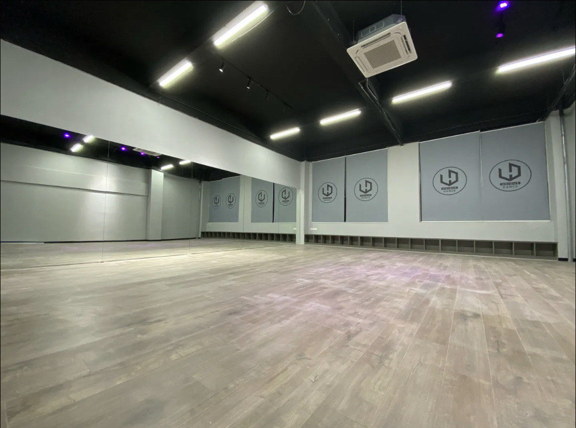 打卡炫酷舞蹈工作室