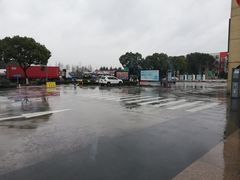 -小昆山服务区-停车场