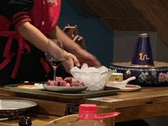 -毛辣果·贵州红酸汤牛肉火锅(西单店)