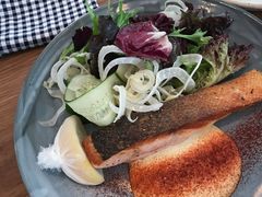 -ROAST coffee & eatery