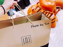 -LOL原创生活概念店(K11购物艺术中心店)