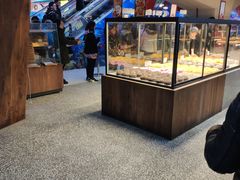 面包甜点陈列柜-LELECHA乐乐茶(上海五角场万达广场店)