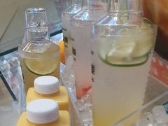 -缇纳甜妮·西餐·甜点(商字店)