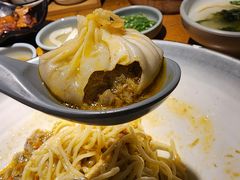 -馋三尺蟹粉小笼(人民广场店)