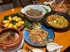 -老滇山寨•云南特色菜•地方菜•民族风情歌舞表演(金碧店)