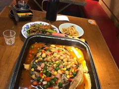 -令狐冲·炭烤活鱼(宝龙店)