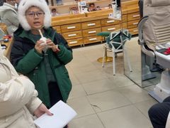 -豪门视光·星趣控·蔡司依视路眼镜代理商(中央大街店)