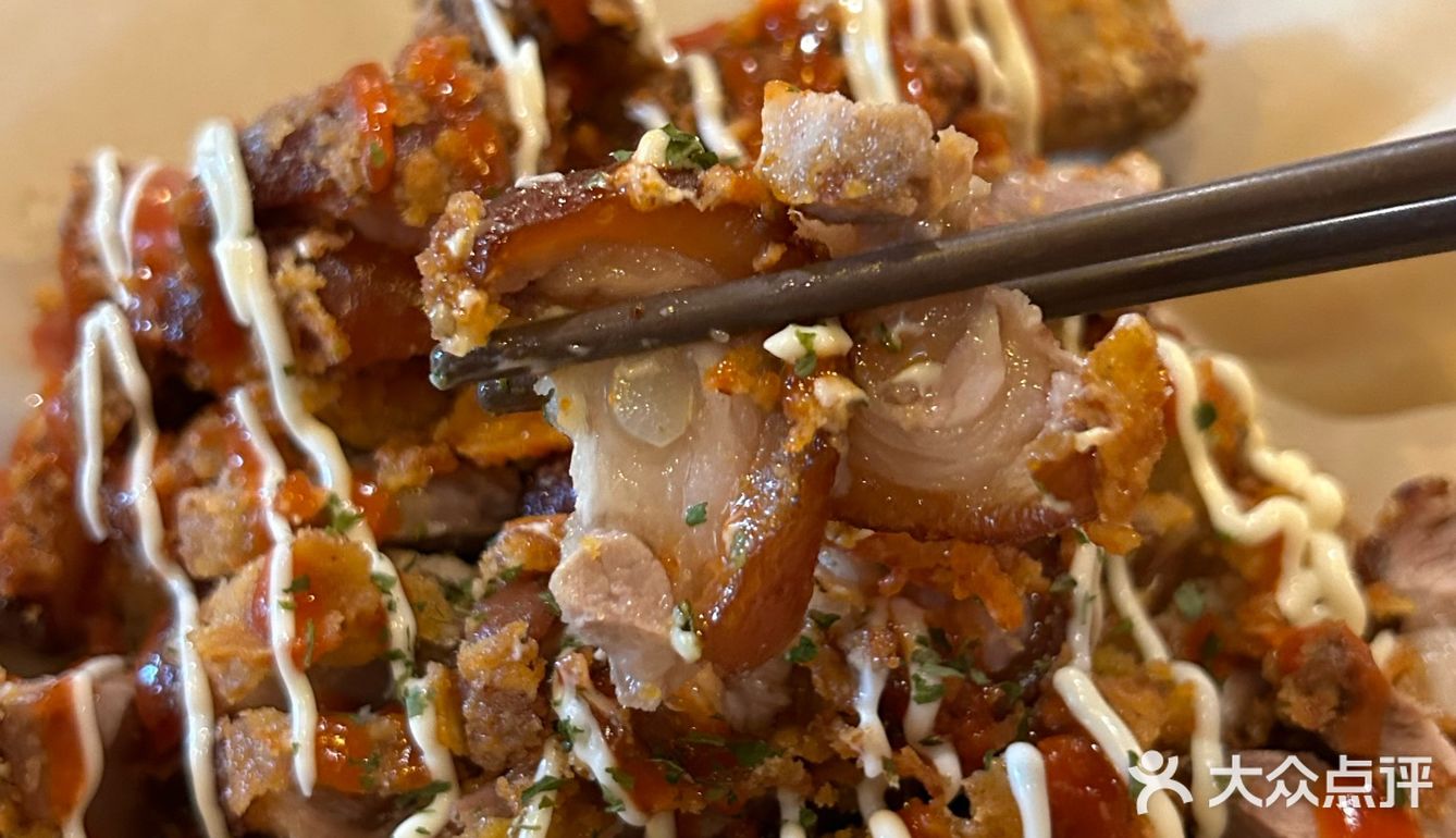 韩式炸猪蹄！！个人觉得无法超越。。。