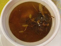 石橄榄炖龙骨汤-陆记鹅庄·潮汕菜·狮头鹅(大仟里店)