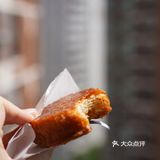 表面的咖啡奶酥配核桃也很经典 口感融合得无比丰富