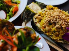 -Chom Cafe and Restaurant