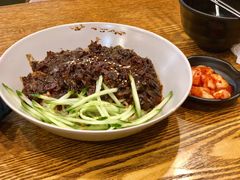 韩式炸酱面-吴草鸡爪오초닭발韩食堂(融恒盈嘉中心店)