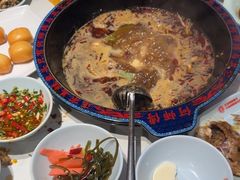 -何师傅美蛙鱼头(汉街店)