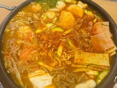 -WOW LUCKY创意韩料(龙阳广场店)