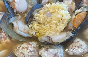 Hardcore Platter · White Clam, Scallop & Fresh Bay Scallop