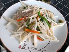 芦苇根炒肉丝-梦缘水乡·湖景餐厅