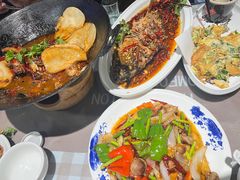 -百味地锅鸡(财校分店)