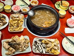 -菌之家·专业纯野生菌火锅·特色炒菌