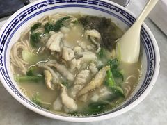 -明呈黄鱼面馆(斜土路店)