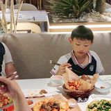 丝路花雨语餐厅