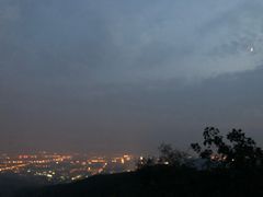 -鬼笑石后山停车场