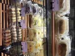 巴黎贝甜(光启城店)-巴黎贝甜(宜山路店)